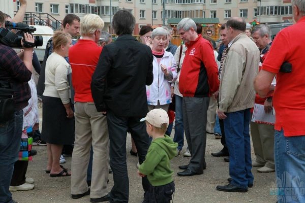 Мельников на встрече с жителями СВАО Мельников на встрече с жителями СВАО